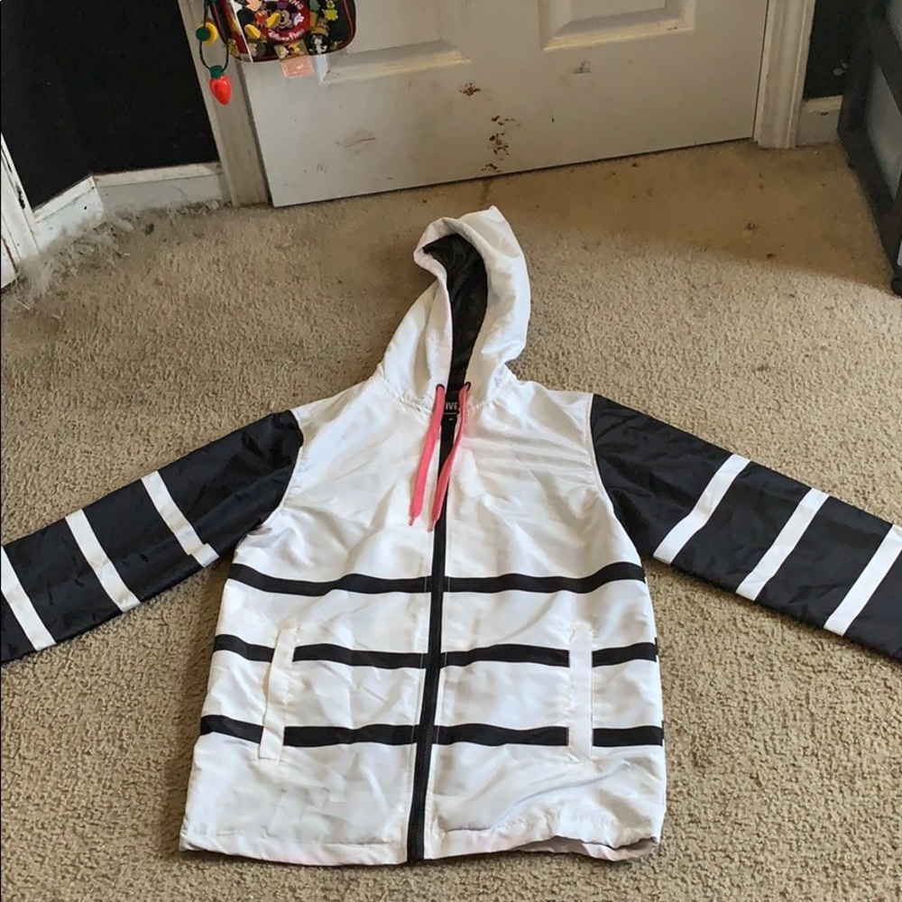 Black and white Windbreaker with pink string